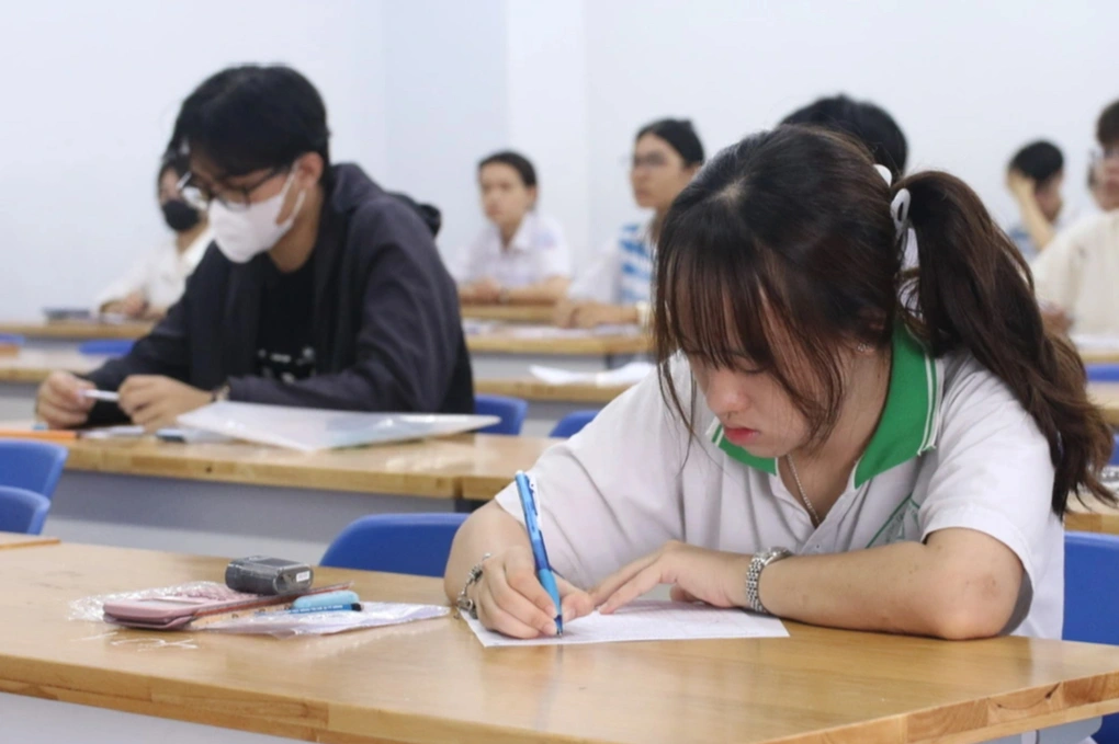 thí sinh thi đại học